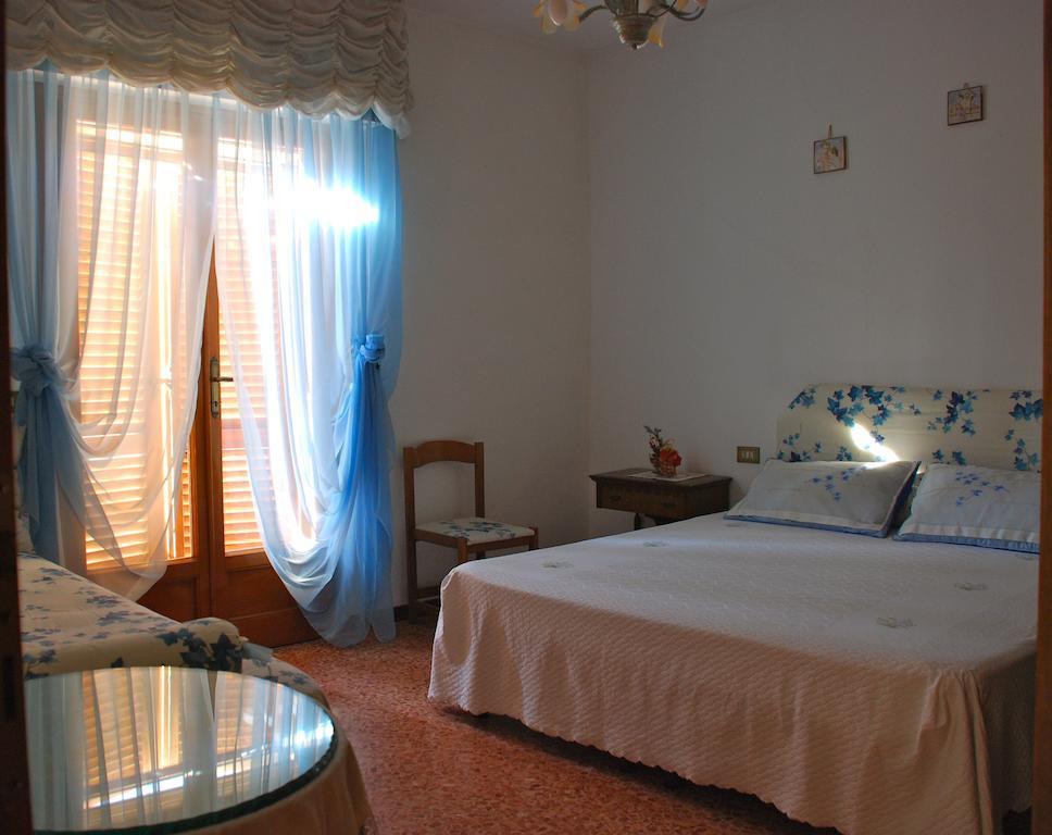 Bed And Breakfast Il Girasole Лампореккьо Номер фото